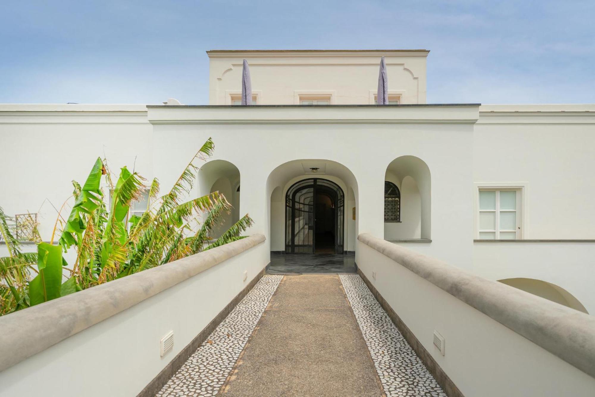 Suite Palazzo Capri - Seaview Экстерьер фото